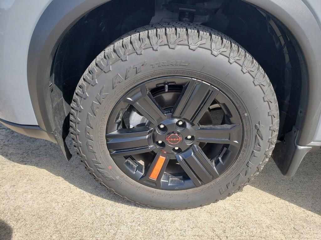 Certified 2025 Nissan Rogue SV AWD/4WD image 42