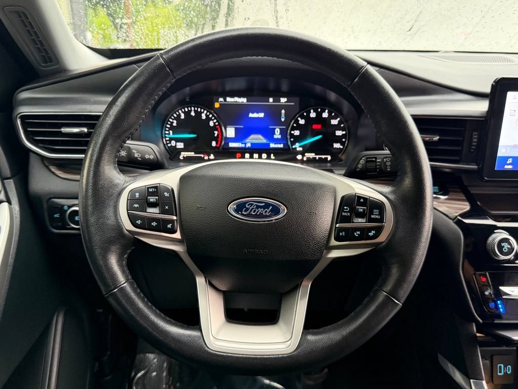 Used 2024 Ford Explorer Limited AWD/4WD image 45