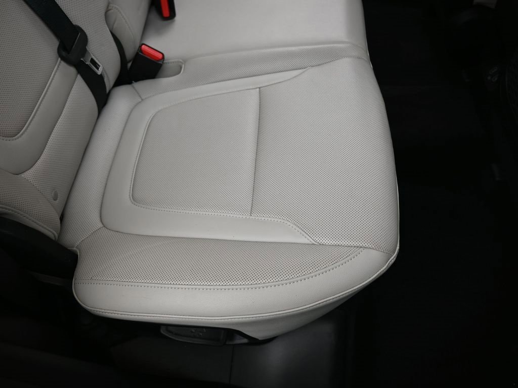 Certified 2023 Hyundai Tucson Limited w/ Winter Package image 16