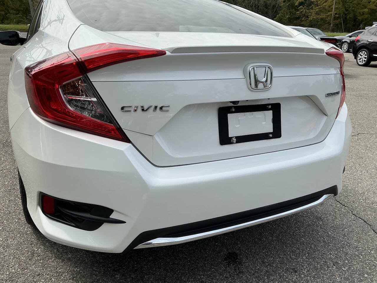 Used 2019 Honda Civic Touring image 8