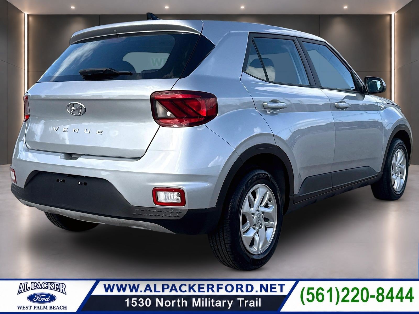 Used 2021 Hyundai Venue SE FWD image 6