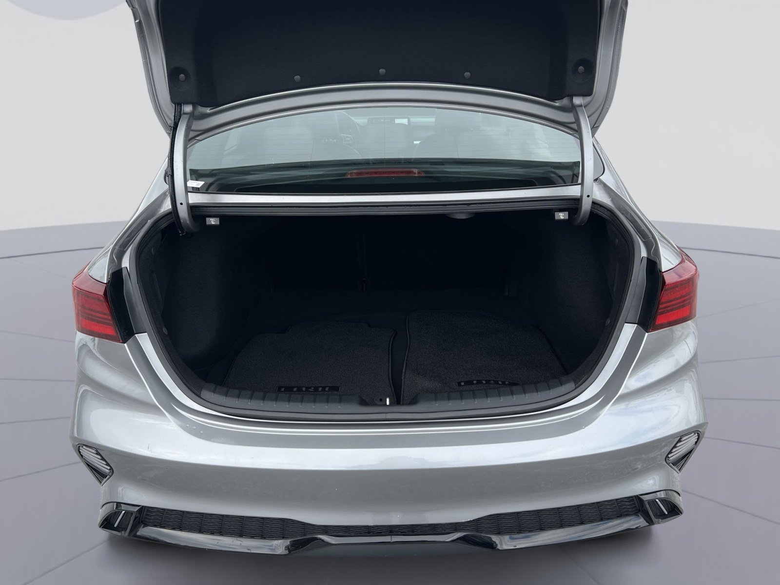 Used 2023 Kia Forte GT-Line w/ GT-Line Premium Package image 24