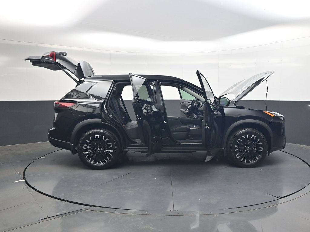 New 2026 Nissan Rogue Dark Armor AWD/4WD image 37