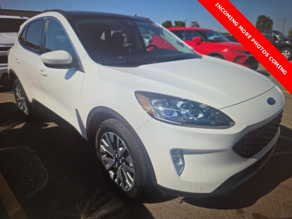 Used 2022 Ford Escape Titanium w/ Class II Trailer Tow Package
