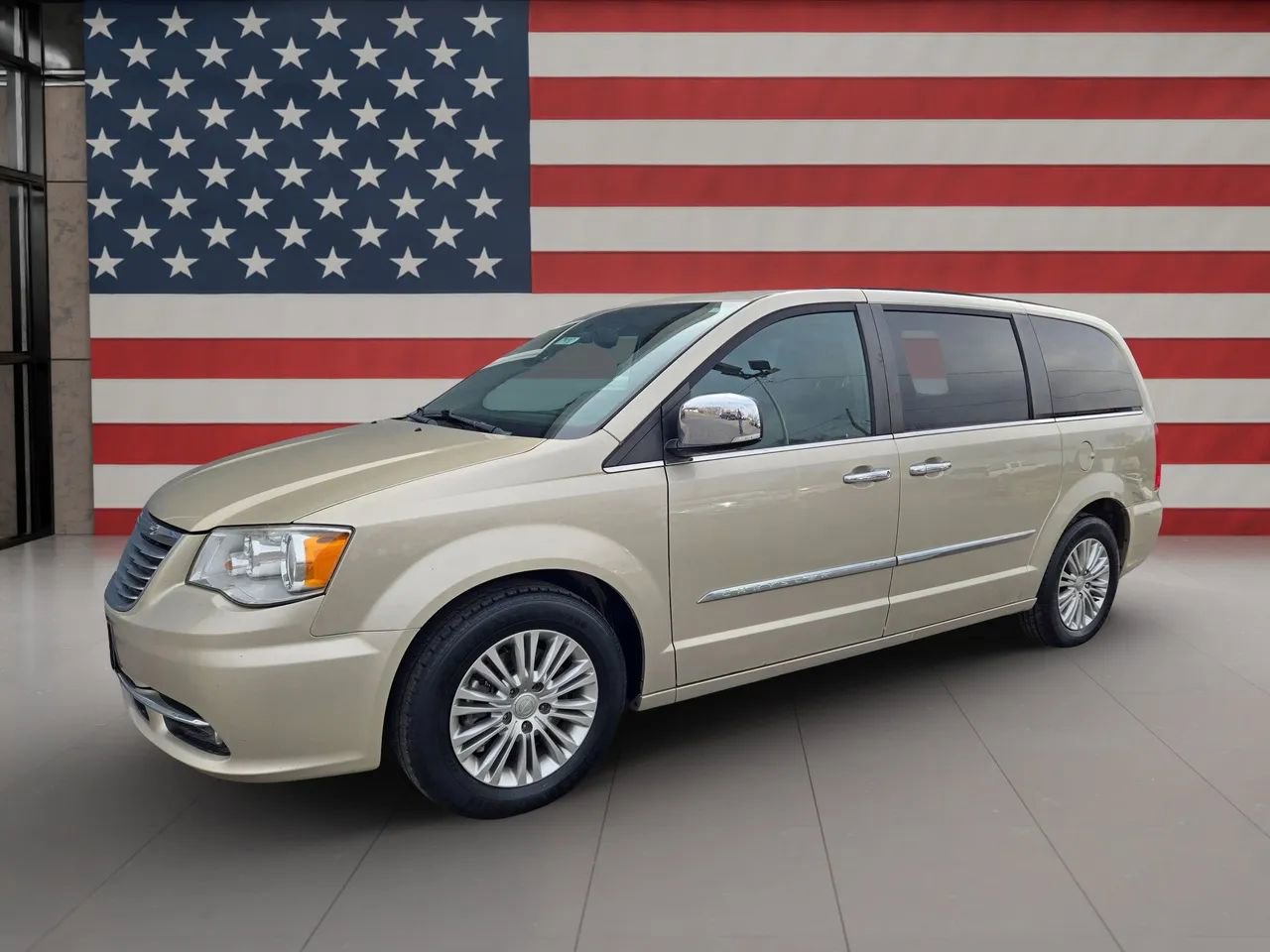 Used 2016 Chrysler Town & Country Touring-L