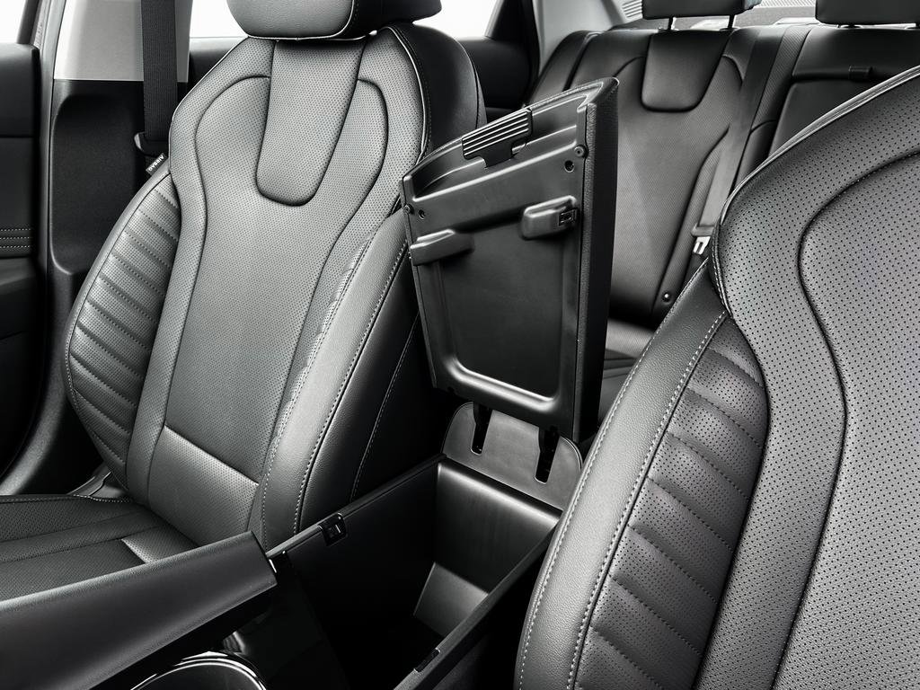 New 2025 Hyundai Elantra Limited FWD image 19