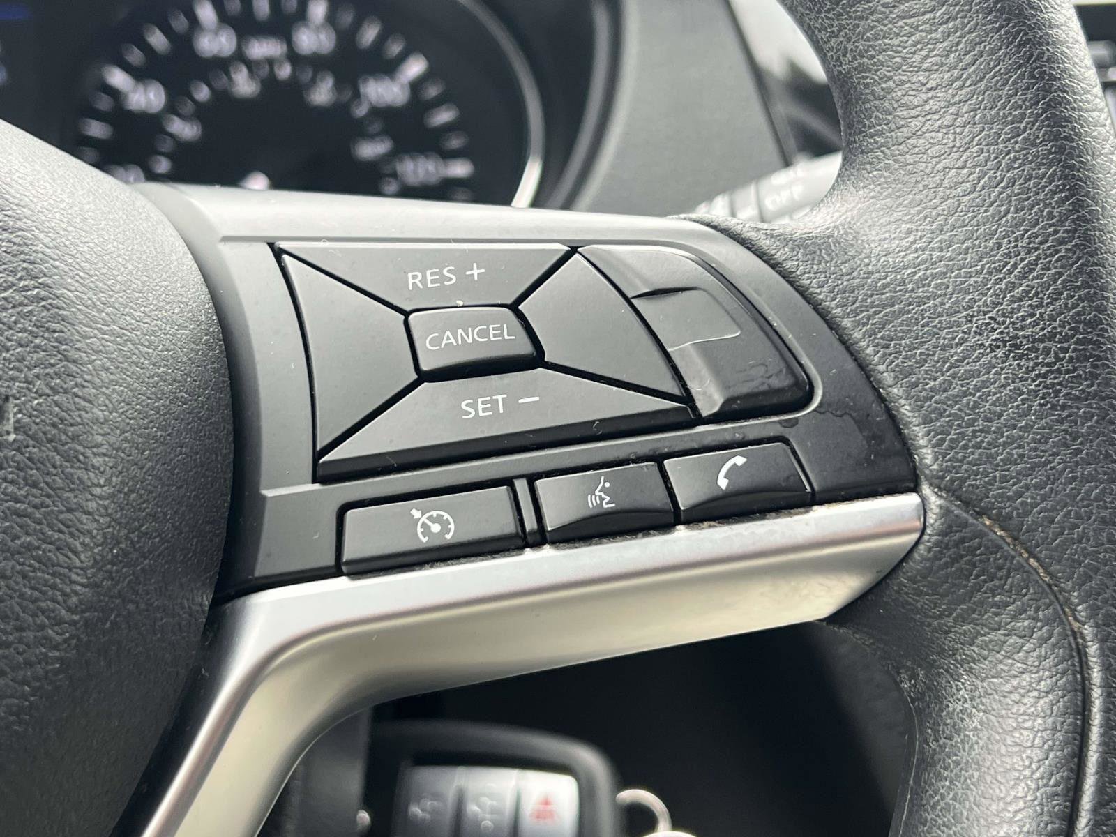 Used 2022 Nissan Rogue Sport S image 22