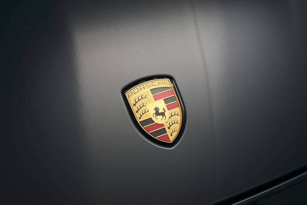 Used 2024 Porsche 911 Carrera T RWD image 13