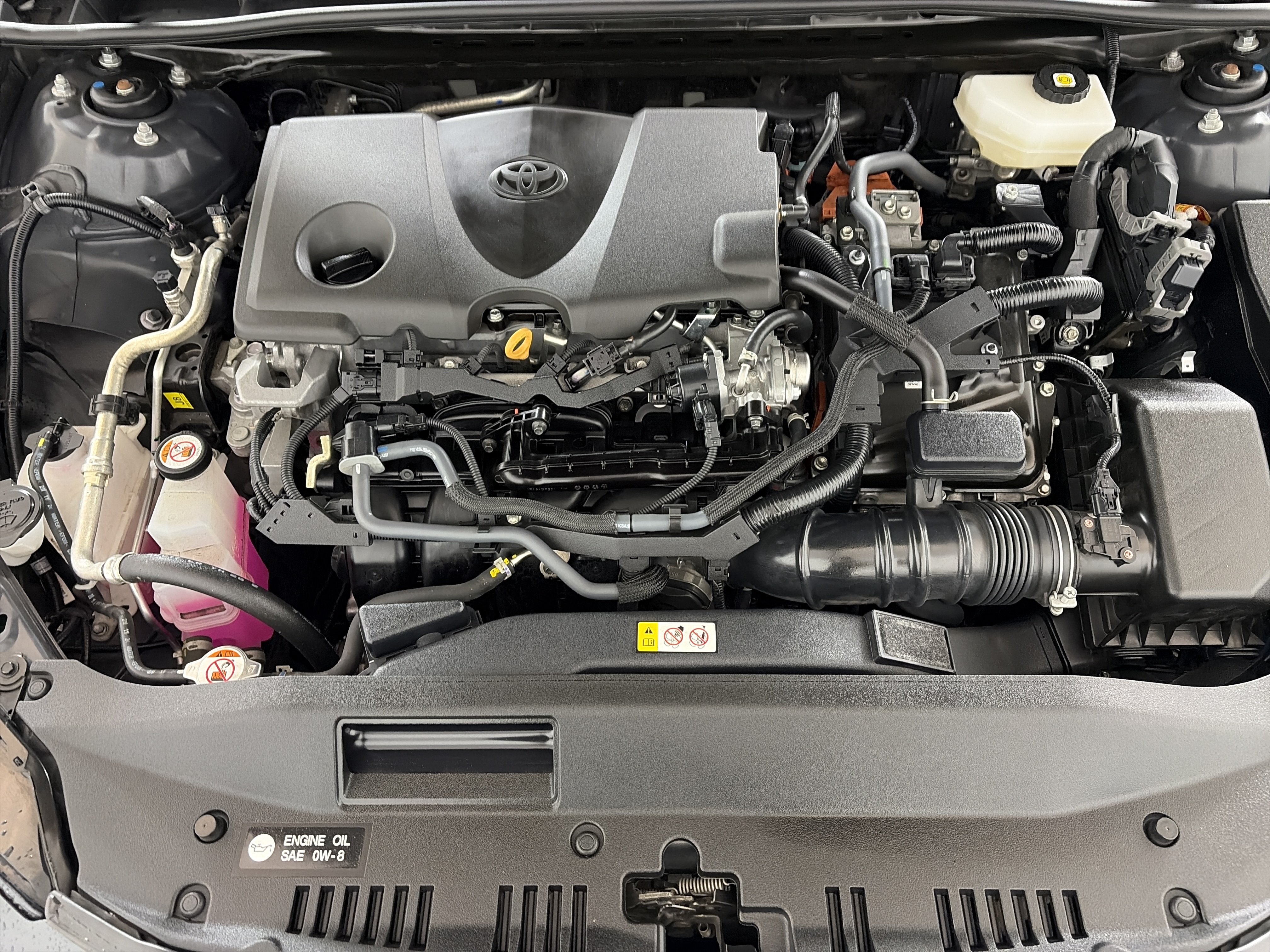 Used 2025 Toyota Camry SE FWD image 11