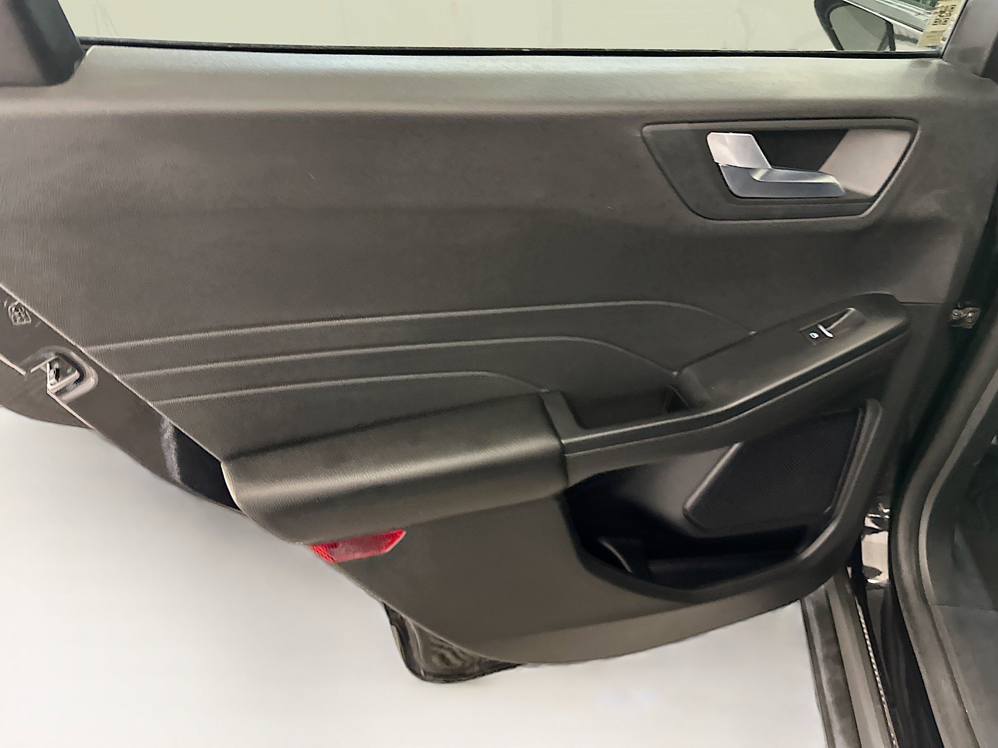 Used 2024 Ford Escape ST-Line image 27