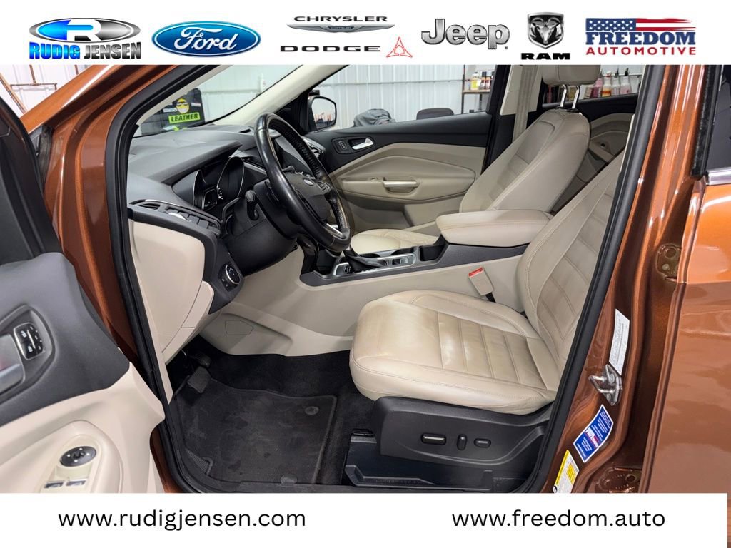 Used 2017 Ford Escape Titanium FWD image 10