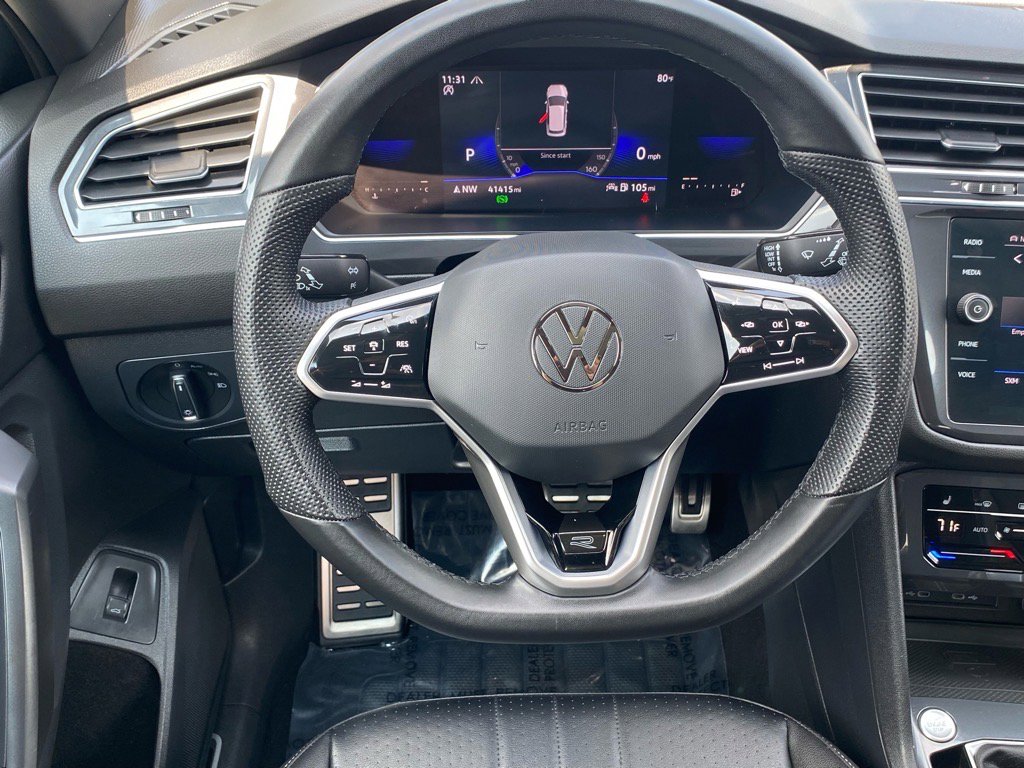 Used 2022 Volkswagen Tiguan SE R-Line image 6