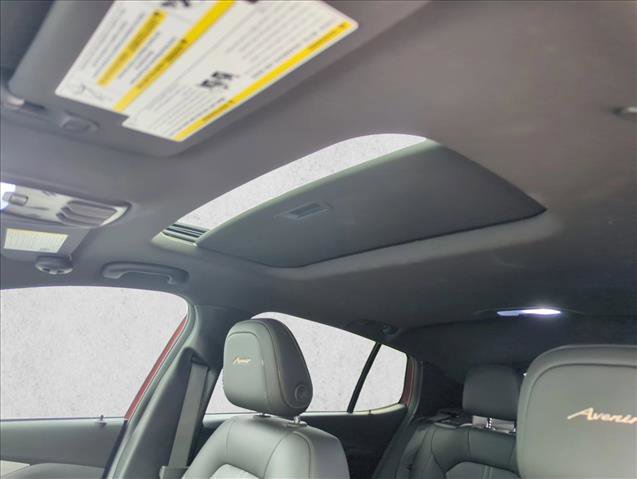 Used 2025 Buick Envista Avenir image 18
