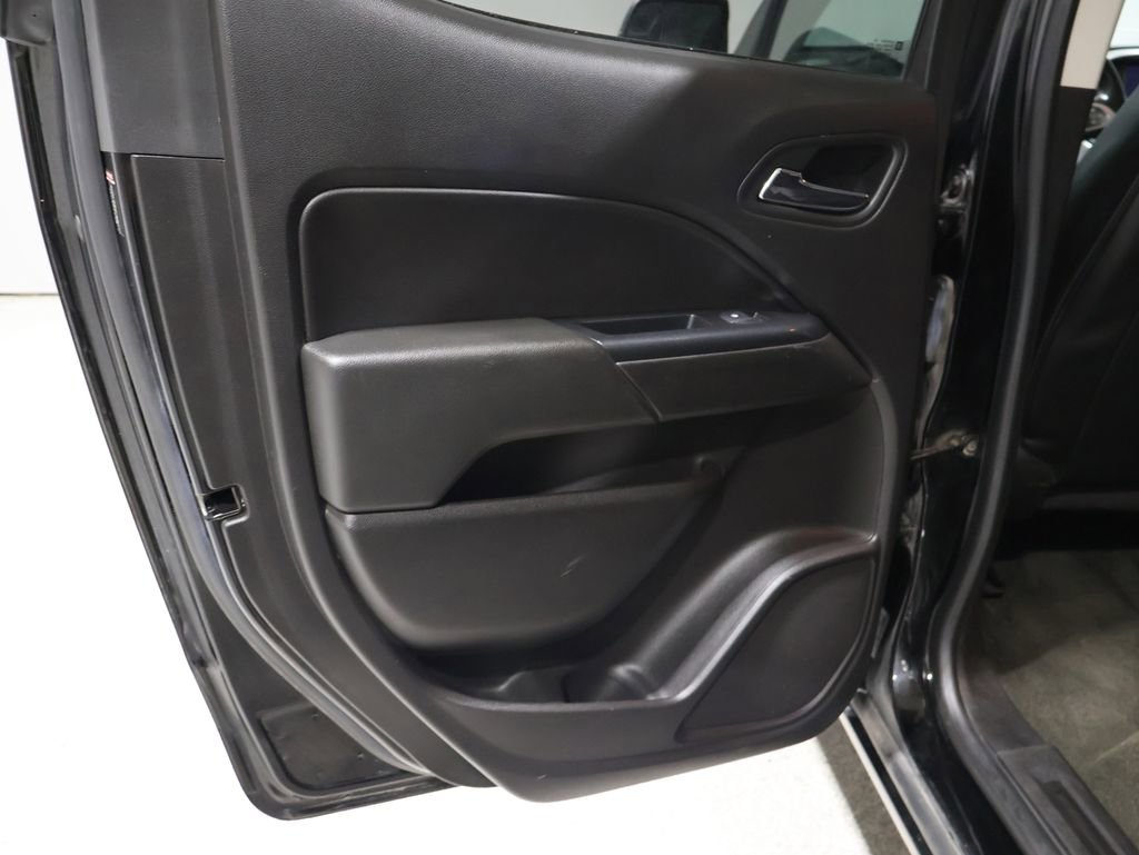 Used 2018 Chevrolet Colorado ZR2 w/ ZR2 Midnight Special Edition image 24