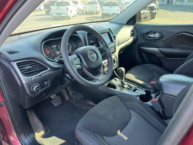 Used 2019 Jeep Cherokee Latitude w/ Popular Appearance Group image 7