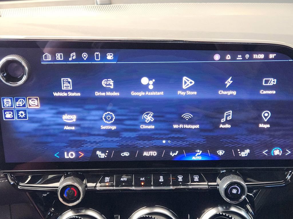 New 2025 Chevrolet Blazer EV LT image 12