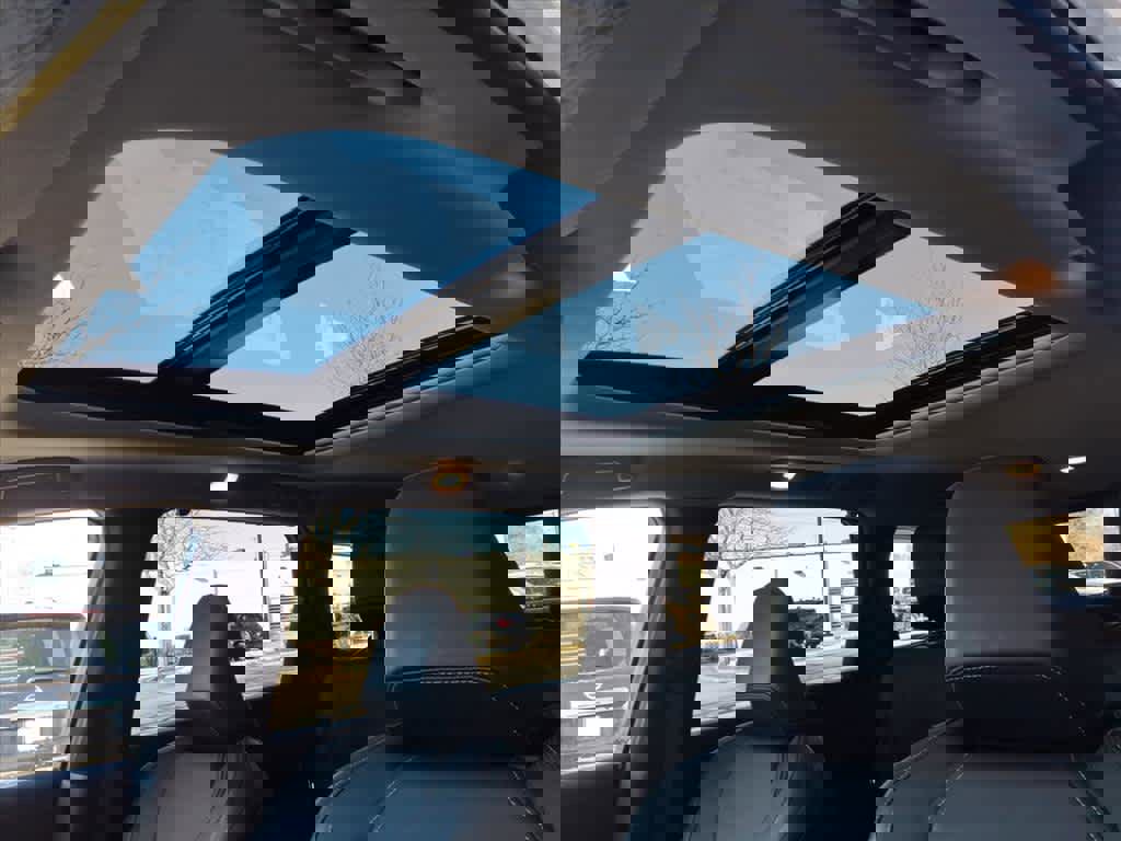 Certified 2023 INFINITI QX60 Luxe w/ Cargo Package image 18