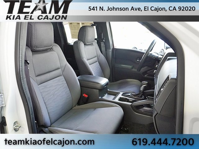 Used 2023 Nissan Frontier SV w/ Midnight Edition Package image 13