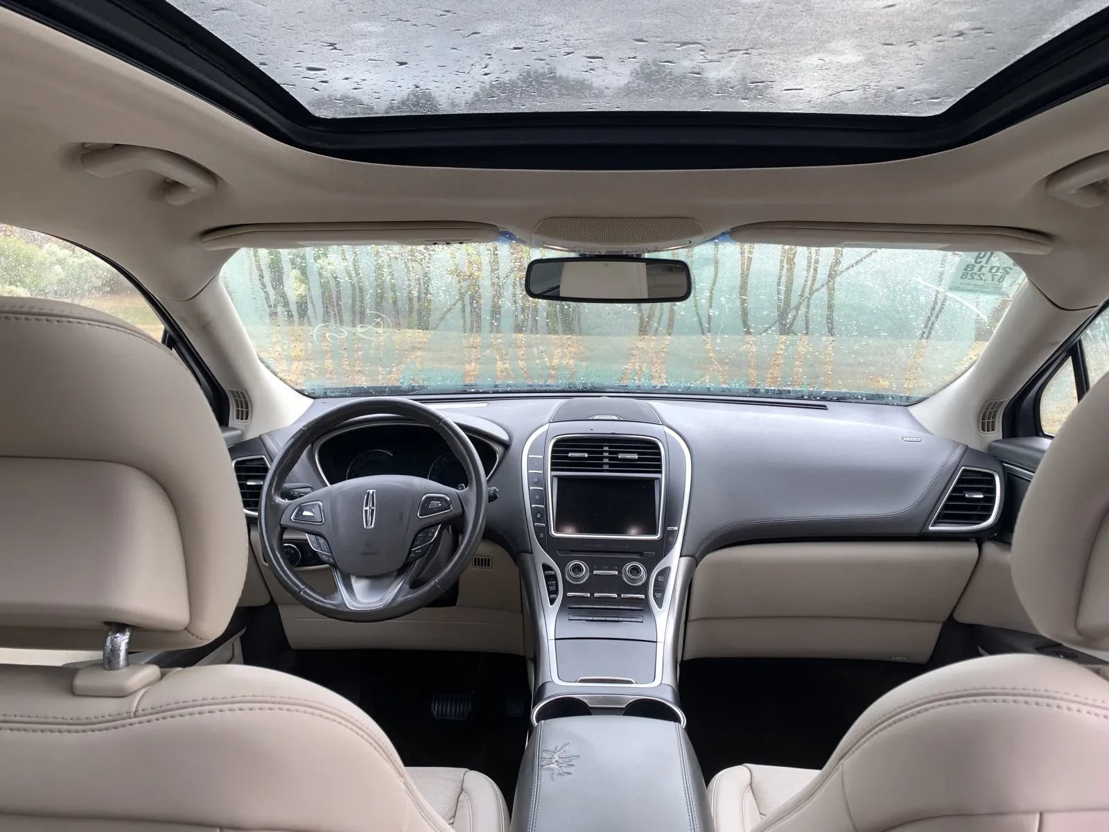 Used 2018 Lincoln MKX Reserve w/ Driver Assistance Package FWD image 10