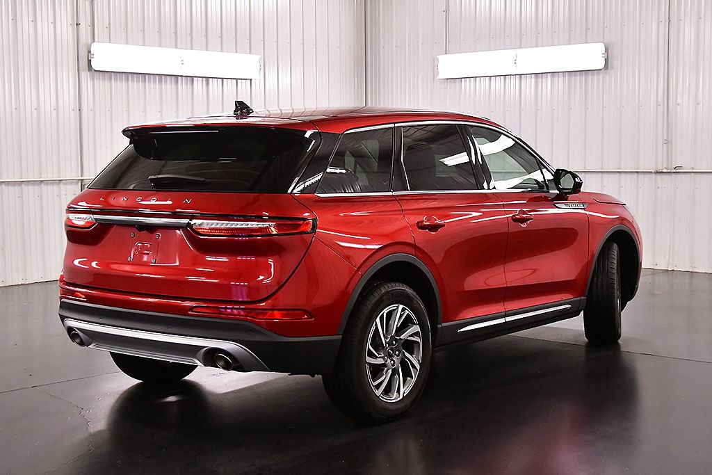 Used 2025 Lincoln Corsair AWD image 7