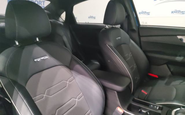 Used 2023 Kia Forte GT-Line w/ GT-Line Technology Package FWD image 18