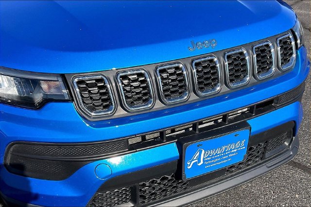 Certified 2025 Jeep Compass Sport AWD/4WD image 31