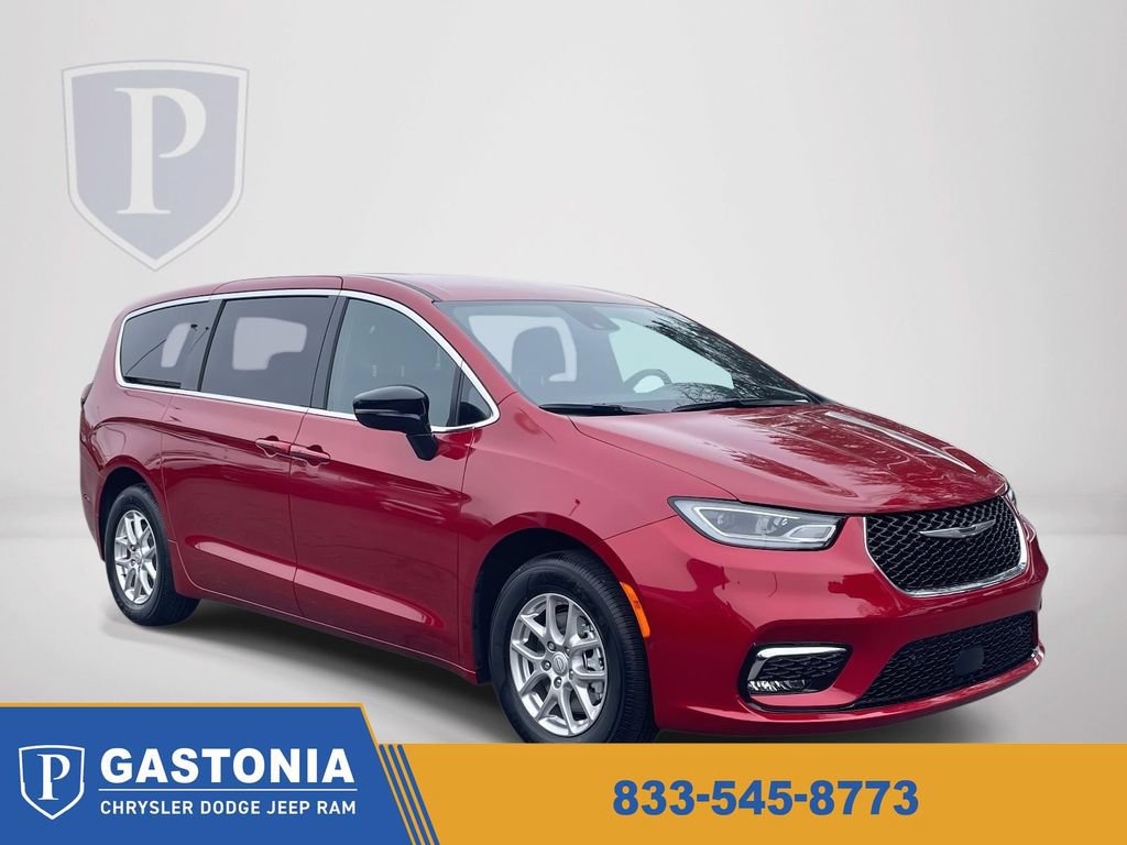 New 2026 Chrysler Pacifica Select
