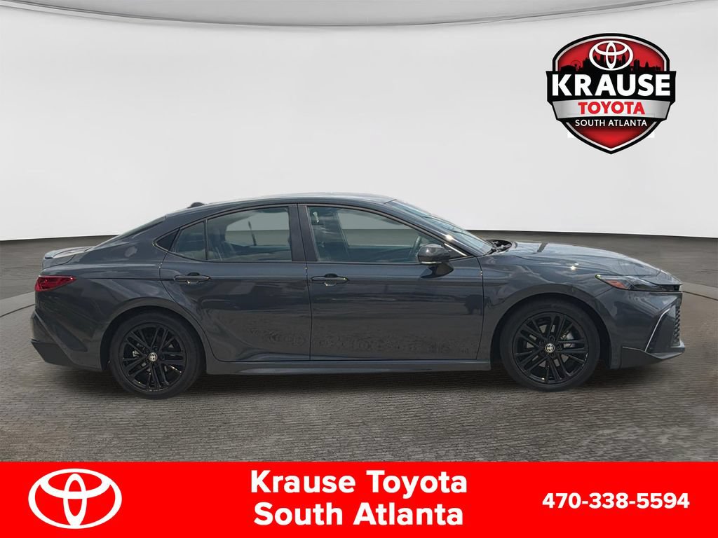 Used 2025 Toyota Camry SE w/ Convenience Package FWD image 9