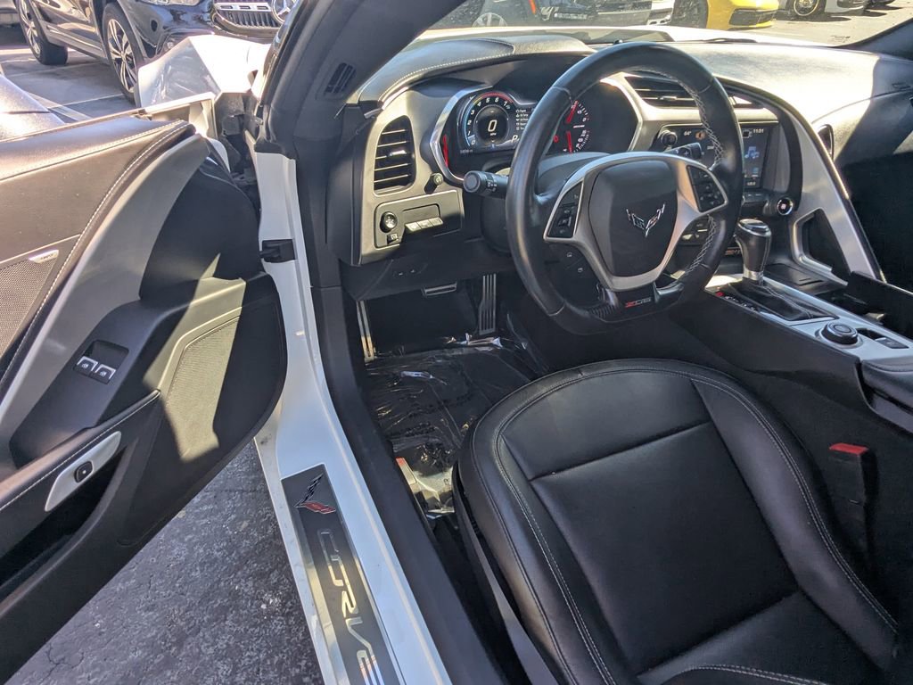Used 2016 Chevrolet Corvette Z06 w/ 2LZ Preferred Equipment Group image 3