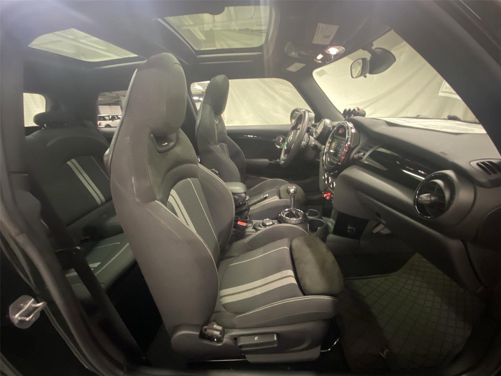 Used 2016 MINI Cooper John Cooper Works FWD image 29
