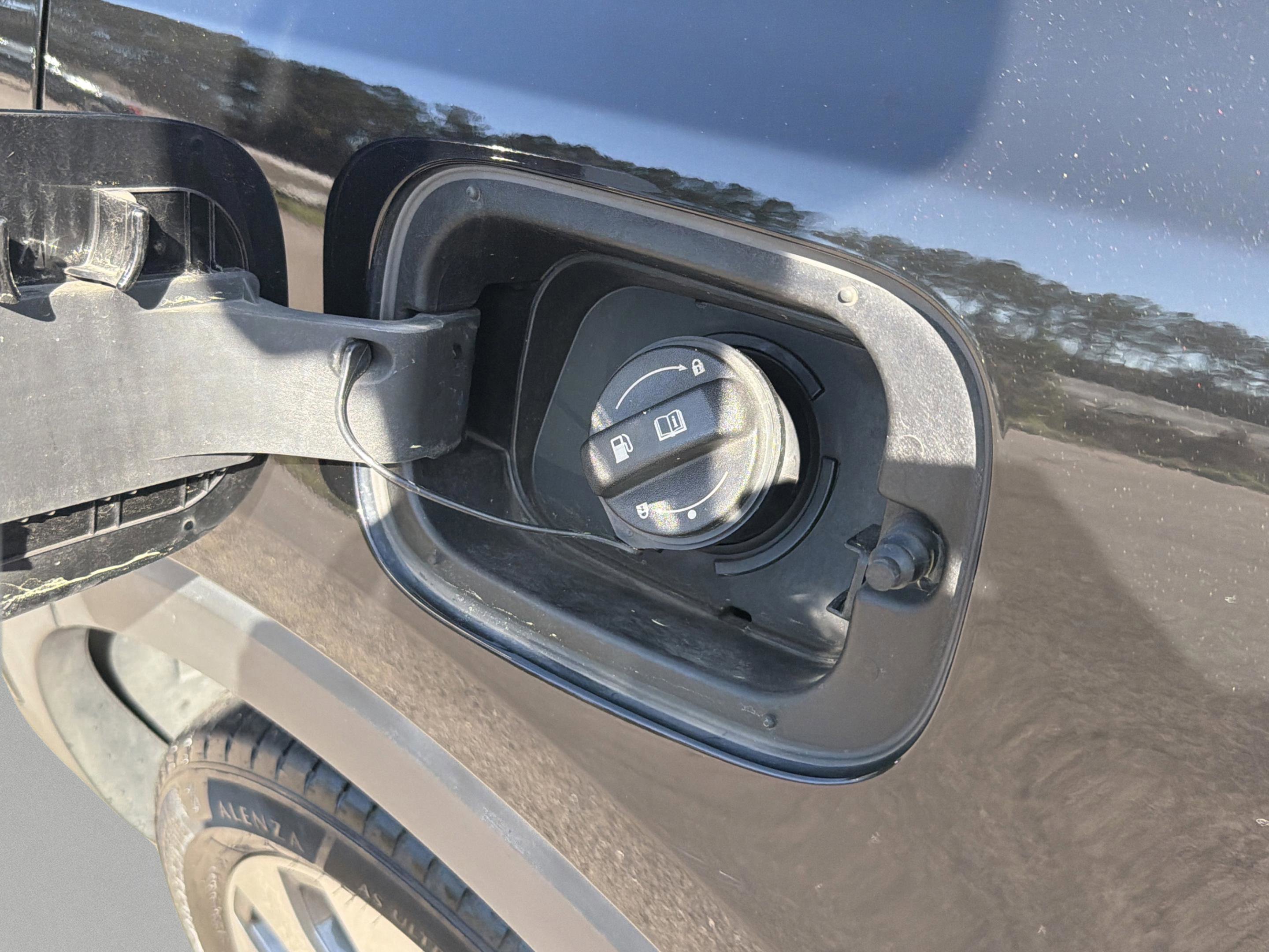 Used 2022 Kia Telluride S image 25