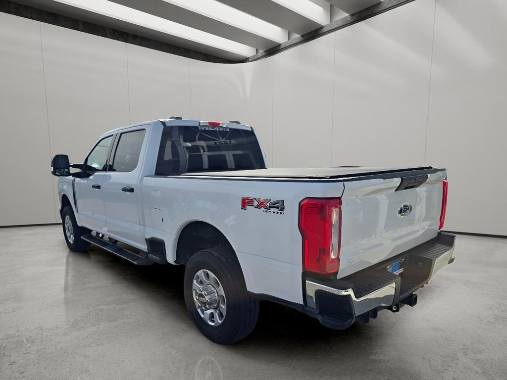 Used 2024 Ford F250 XLT w/ FX4 Off-Road Package image 4
