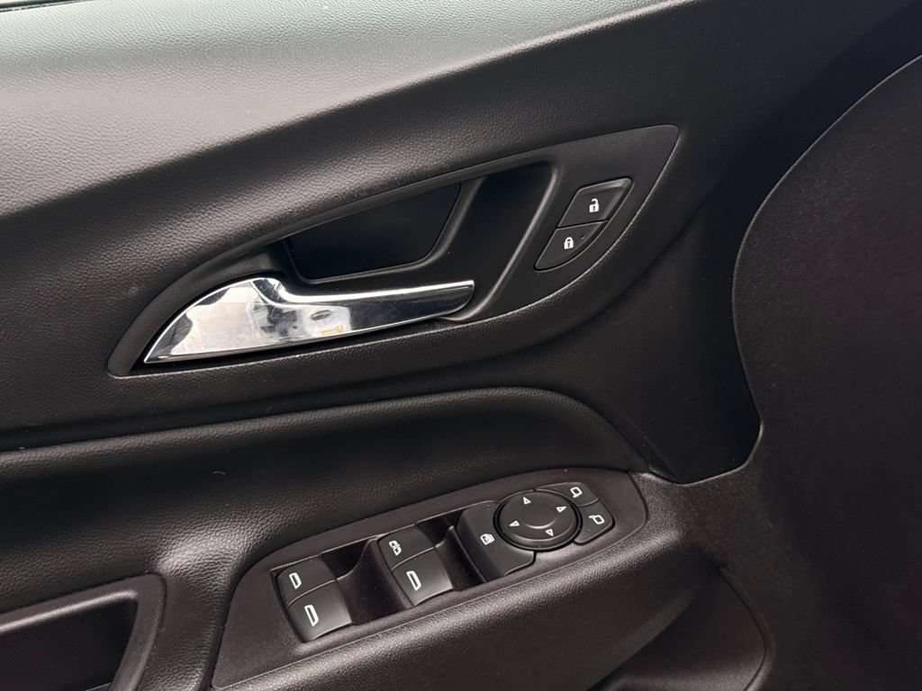 Used 2020 Chevrolet Equinox LT AWD/4WD image 19
