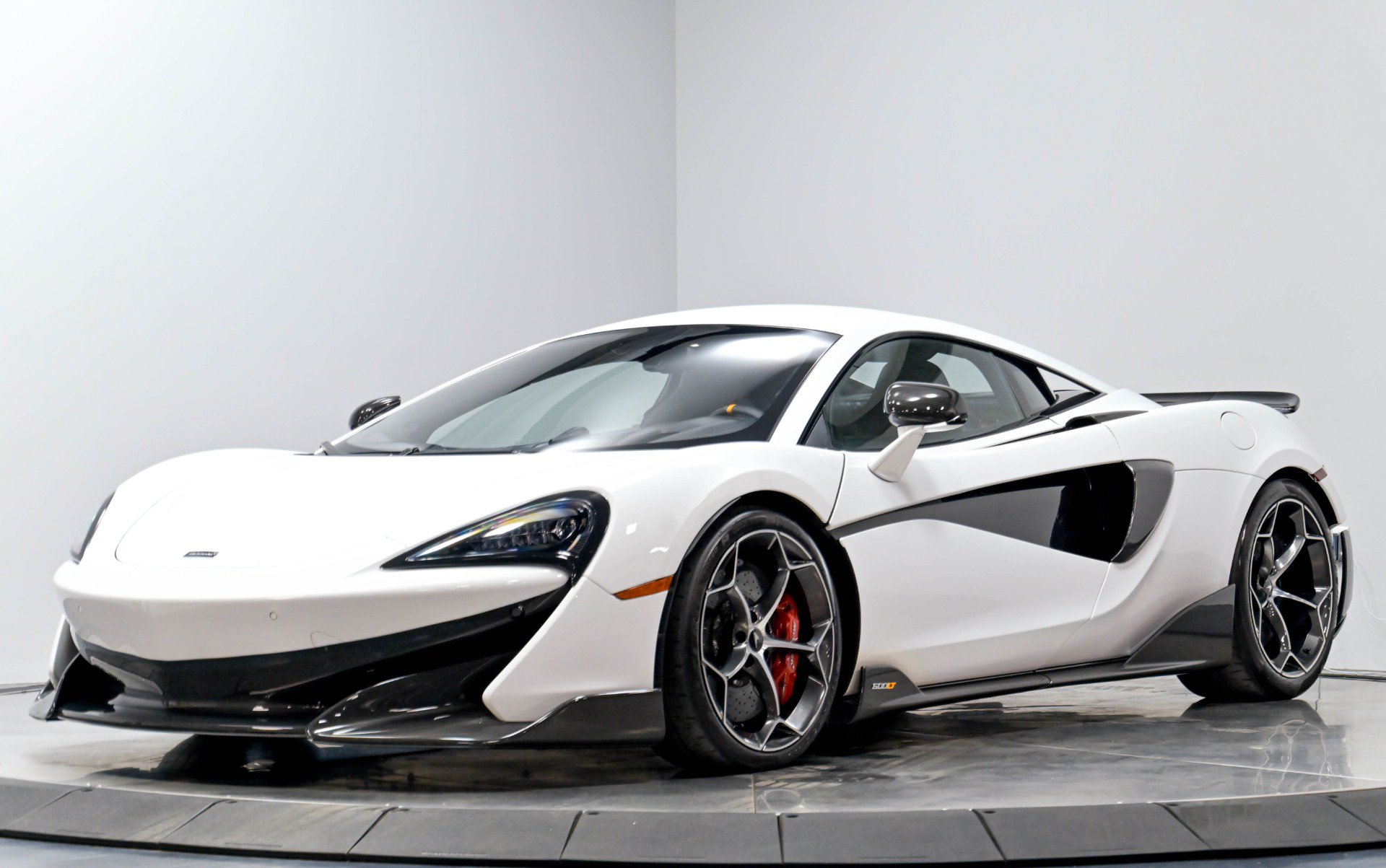 Used 2019 McLaren 600LT RWD image 2