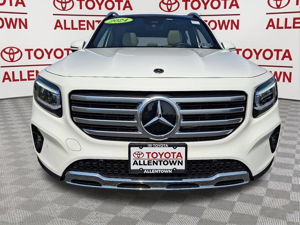 Used 2024 Mercedes-Benz GLB 250 4MATIC image 2