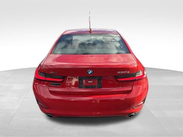 Used 2022 BMW 330e xDrive w/ Premium Package image 4