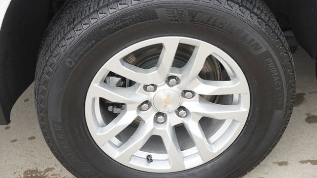 Used 2024 Chevrolet Suburban LT image 11