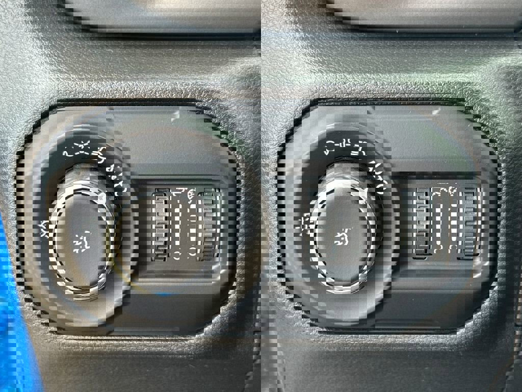 Used 2021 Jeep Wrangler Unlimited Sport AWD/4WD image 26