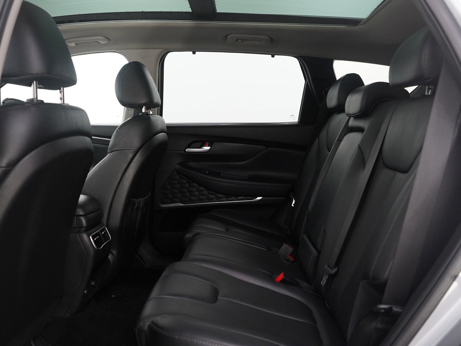 Used 2023 Hyundai Santa Fe SEL Premium w/ Cargo Package image 19