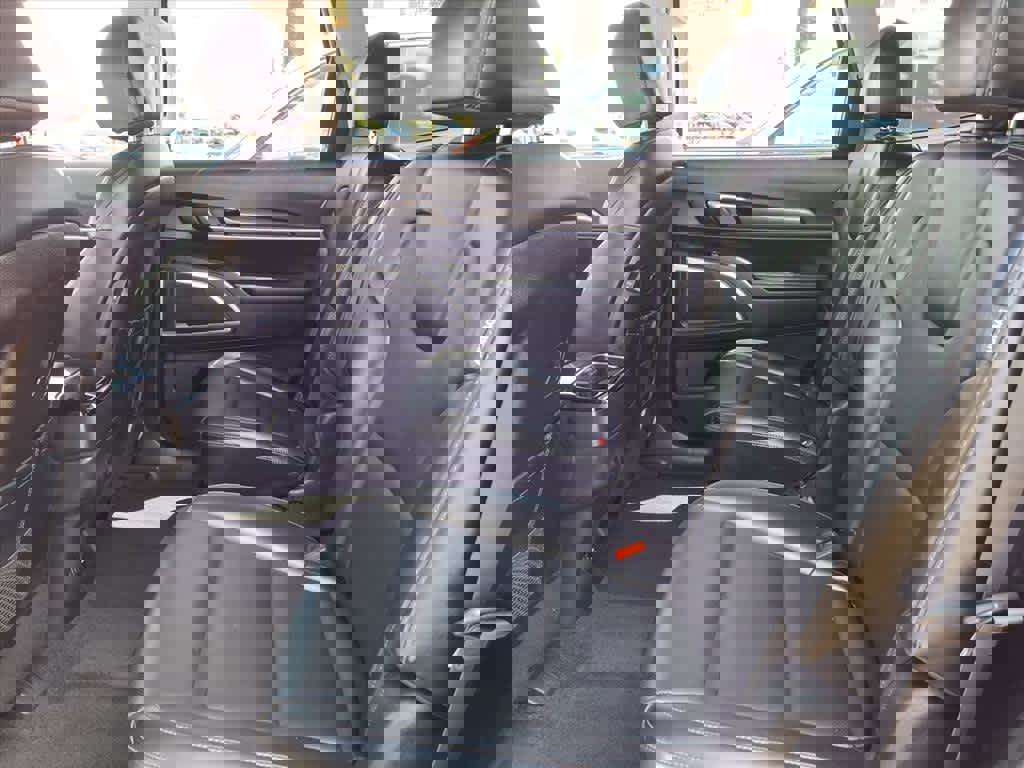 Used 2025 Kia Telluride S image 21