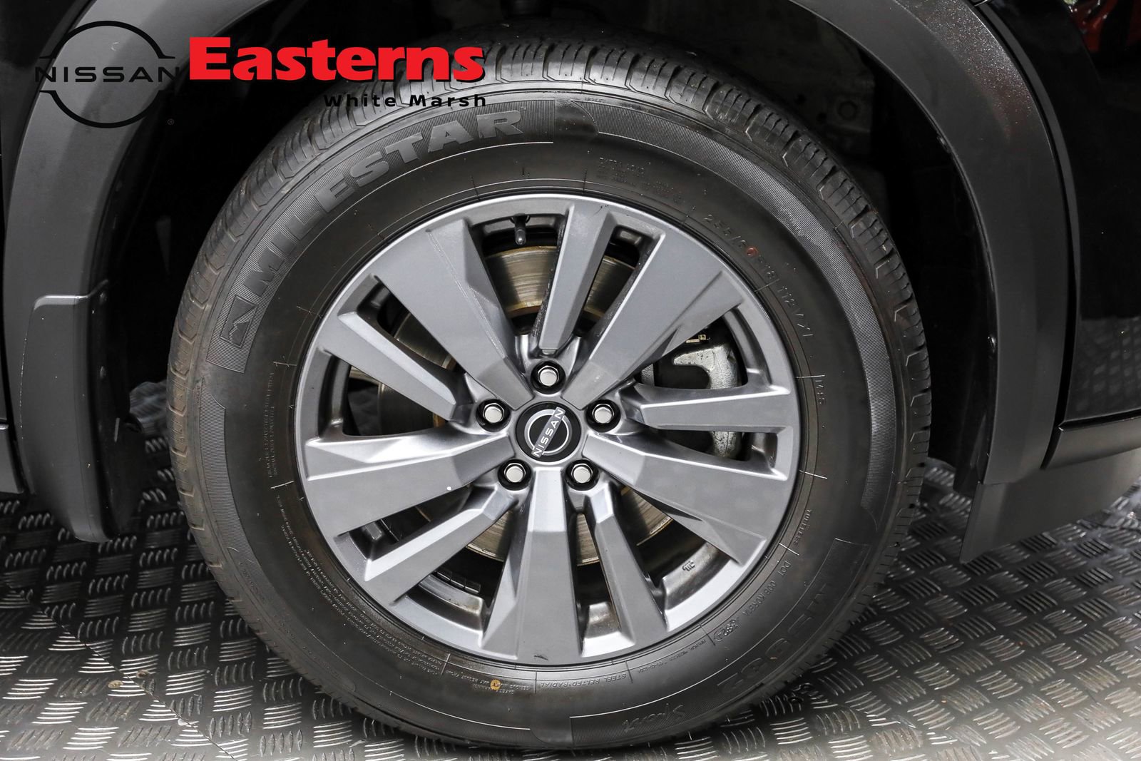 Used 2024 Nissan Pathfinder S image 39