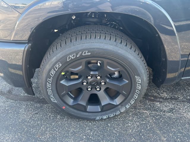 New 2026 RAM 1500 4x4 Crew Cab image 4