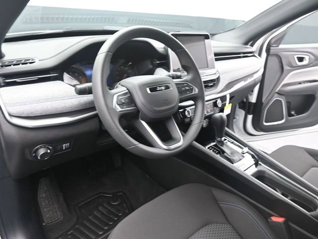 Used 2025 Jeep Compass Sport w/ Mopar Graphics Package AWD/4WD image 23