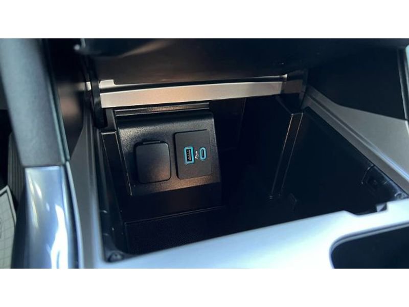 Used 2020 Ford Explorer ST w/ Premium Technology Package image 48