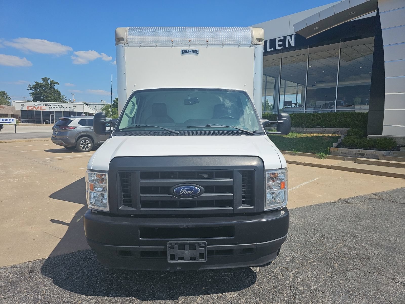 Used 2024 Ford E-450 and Econoline 450 Super Duty w/ Power Windows & Locks Group RWD image 9