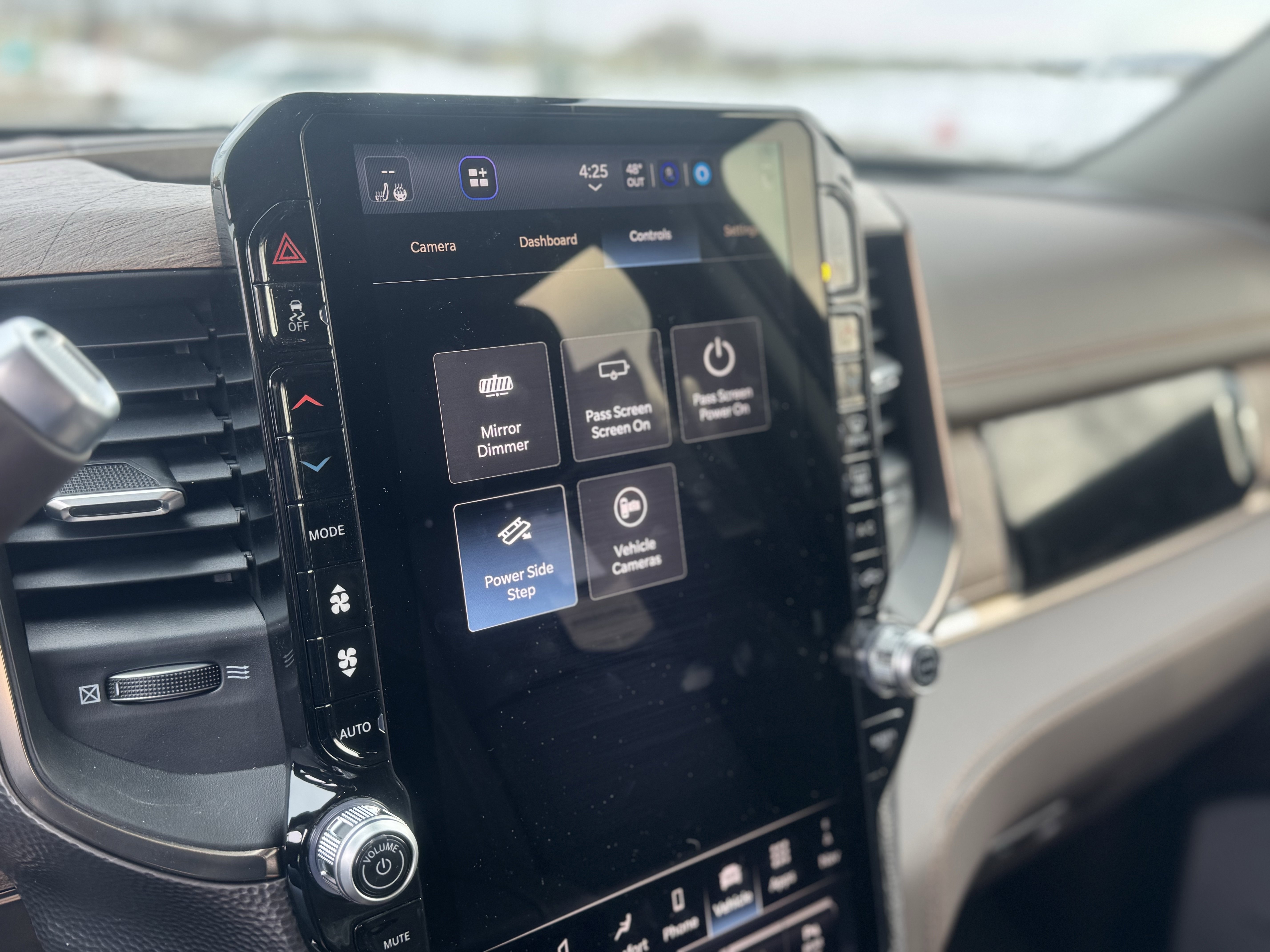 New 2026 RAM 3500 Longhorn image 25