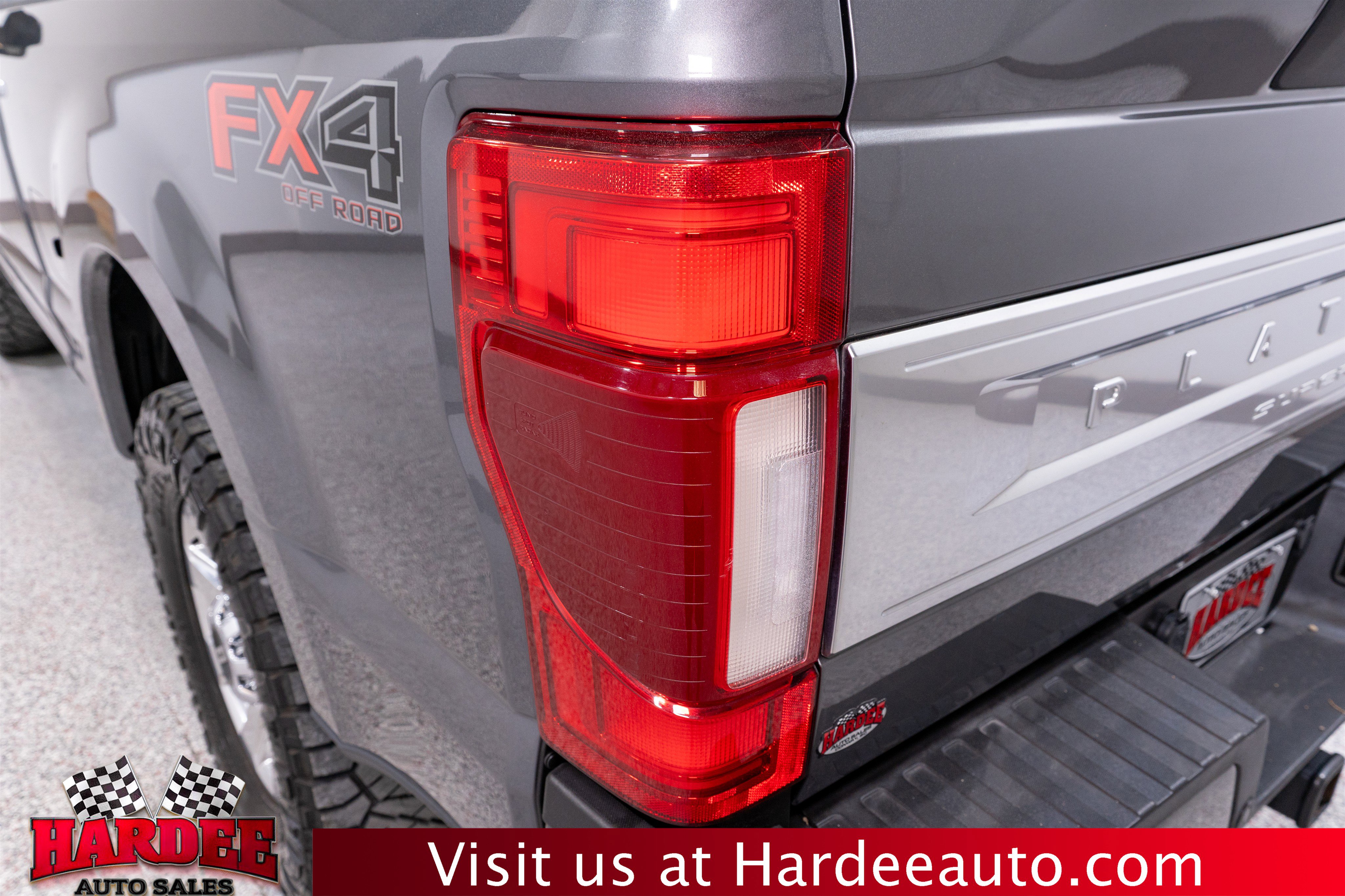 Used 2021 Ford F250 Platinum image 9