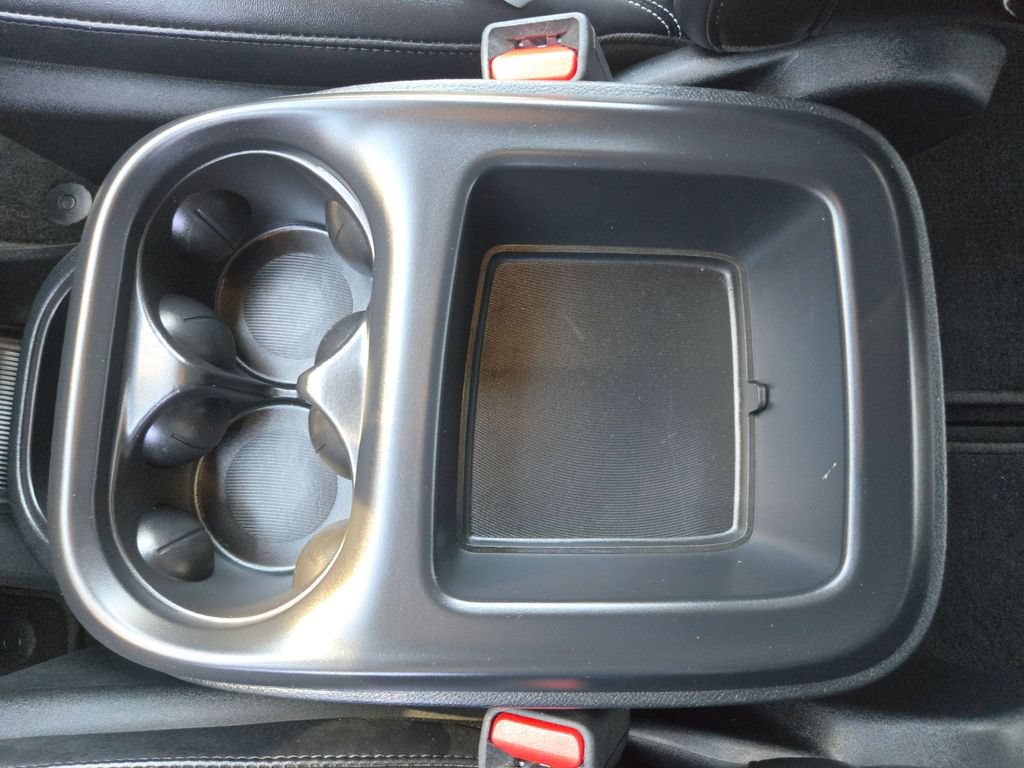 Used 2025 Chrysler Pacifica Select FWD image 30