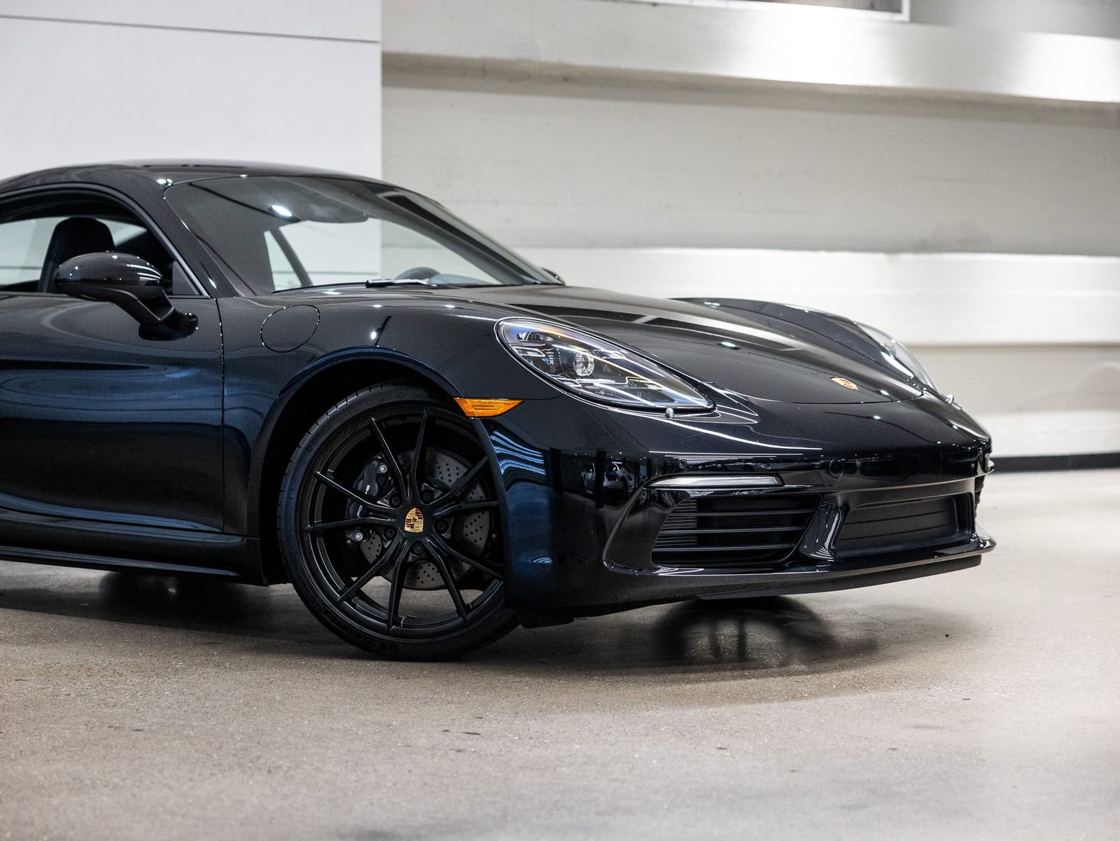 Certified 2025 Porsche 718 Cayman RWD image 16