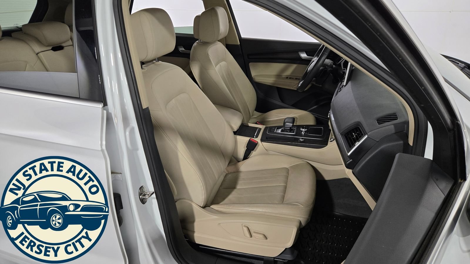 Used 2020 Audi Q5 2.0T Premium Plus AWD/4WD image 36